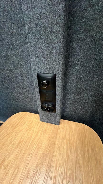 Cabine acoustique 4 places PhoneBooth Cuatro