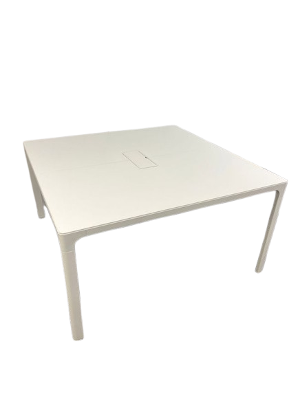 Table de réunion 140x140 Ikea - Bekant