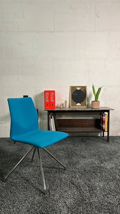 Chaise de réunion Four Design FourOne Bleu - ambiance