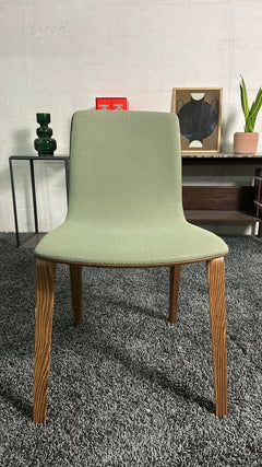 Chaise de cafétéria Arper Aava 02 Verte - face