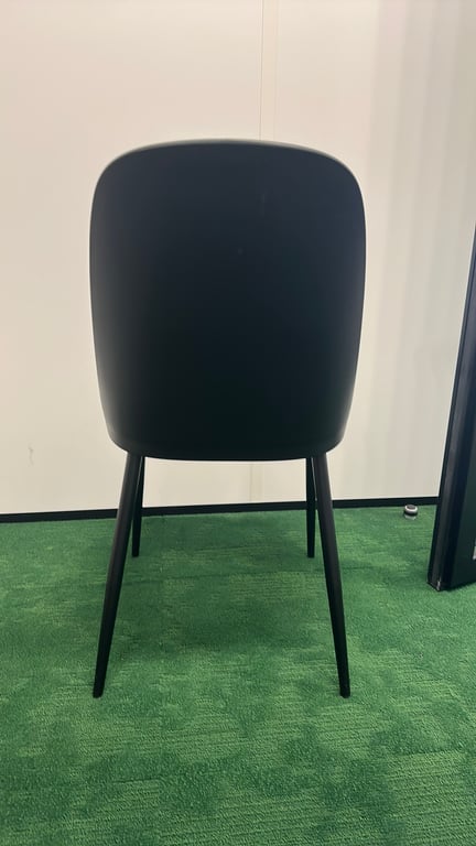 Chaise de cafétéria en polypropylène noir - arriere