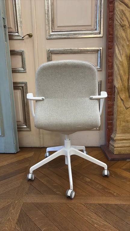 Chaise de réunion avec roulettes et accoudoirs - 3-4