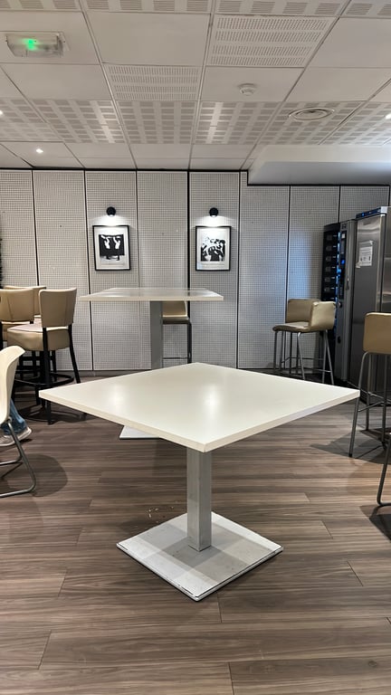 Table de cafétéria 100x100 Blanc