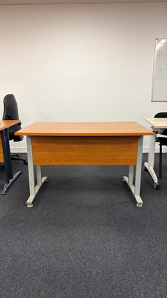Bureau droit 120x80 - Bois brun rougeâtre et Métal gris clair - 3-4