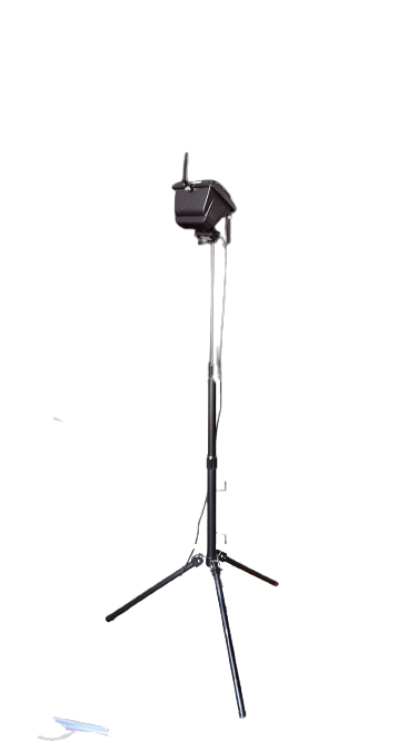 Luminaire sur pied en métal noir