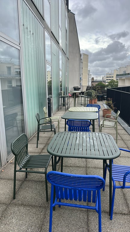 Chaise d'extérieur Petite Friture 44x37 cm - ambiance