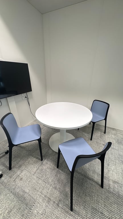 Table de réunion ronde 100 cm blanche - ambiance