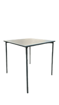 Table d'extérieur en métal 70 x 70 cm