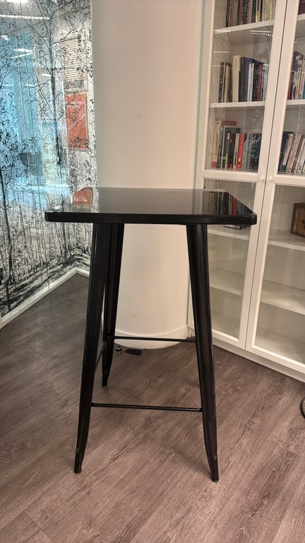 Table haute Noire - face