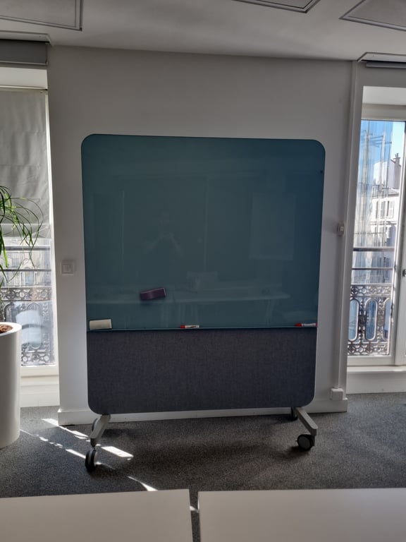 Tableau magnétique Lintex Mood Fabric Mobile 196x150 cm - ambiance