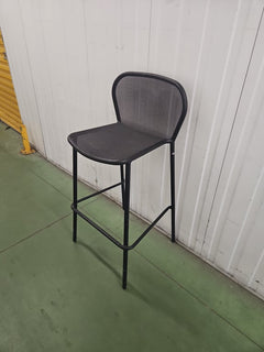 Tabouret haut en métal empilable