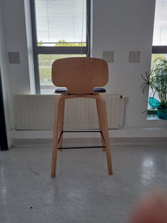 Tabouret mi-haut La Chaise Française - H10 tapissé - ambiance