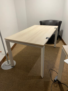 Bureau Droit 140x80x74 Steelcase Bois